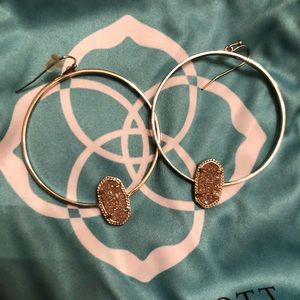 Kendra Scott Jewelry - Gorgeous Elora Hoops ✨ Kendra Scott Jewelry - Gorgeous Elora Hoops ✨